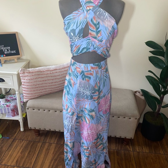 Women’s two piece skirt and top set - Picture 4 of 6